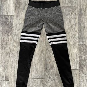 Bombshell sportswear thigh high leggings size medium